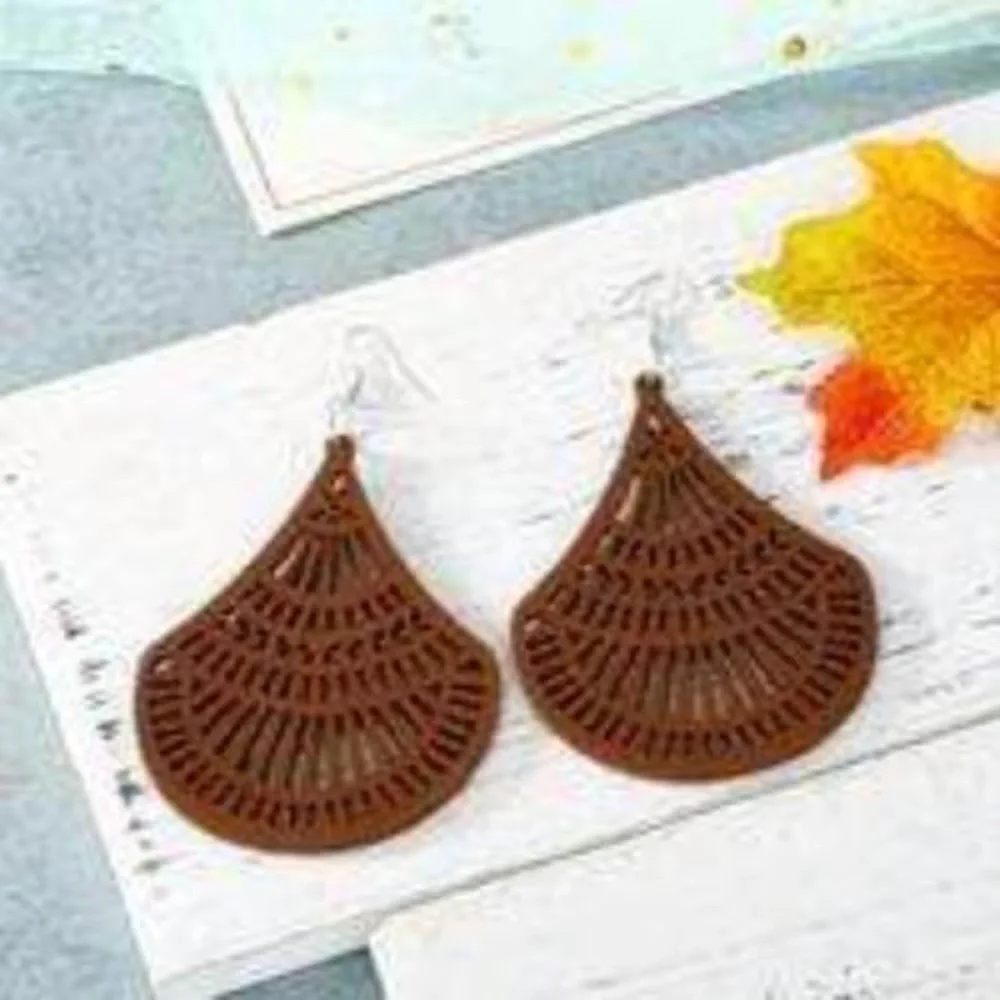 Womens Brown Teardrop Wood Dangle Large Lightweight Earrings‎ - Picture 3 of 5